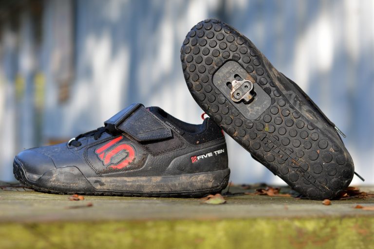 sixsixone mtb shoes